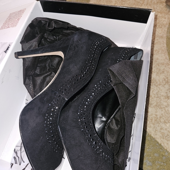 White house black market Roxanne High Heel - Picture 4 of 5